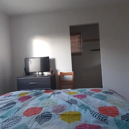 Parentale Chez Mathilde Quarto em Acomodações Particulares *