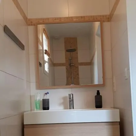 Quarto em Acomodações Particulares Parentale Chez Mathilde